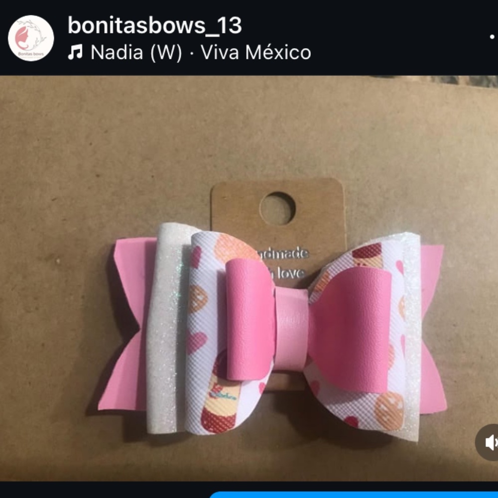 Fauxleather bows